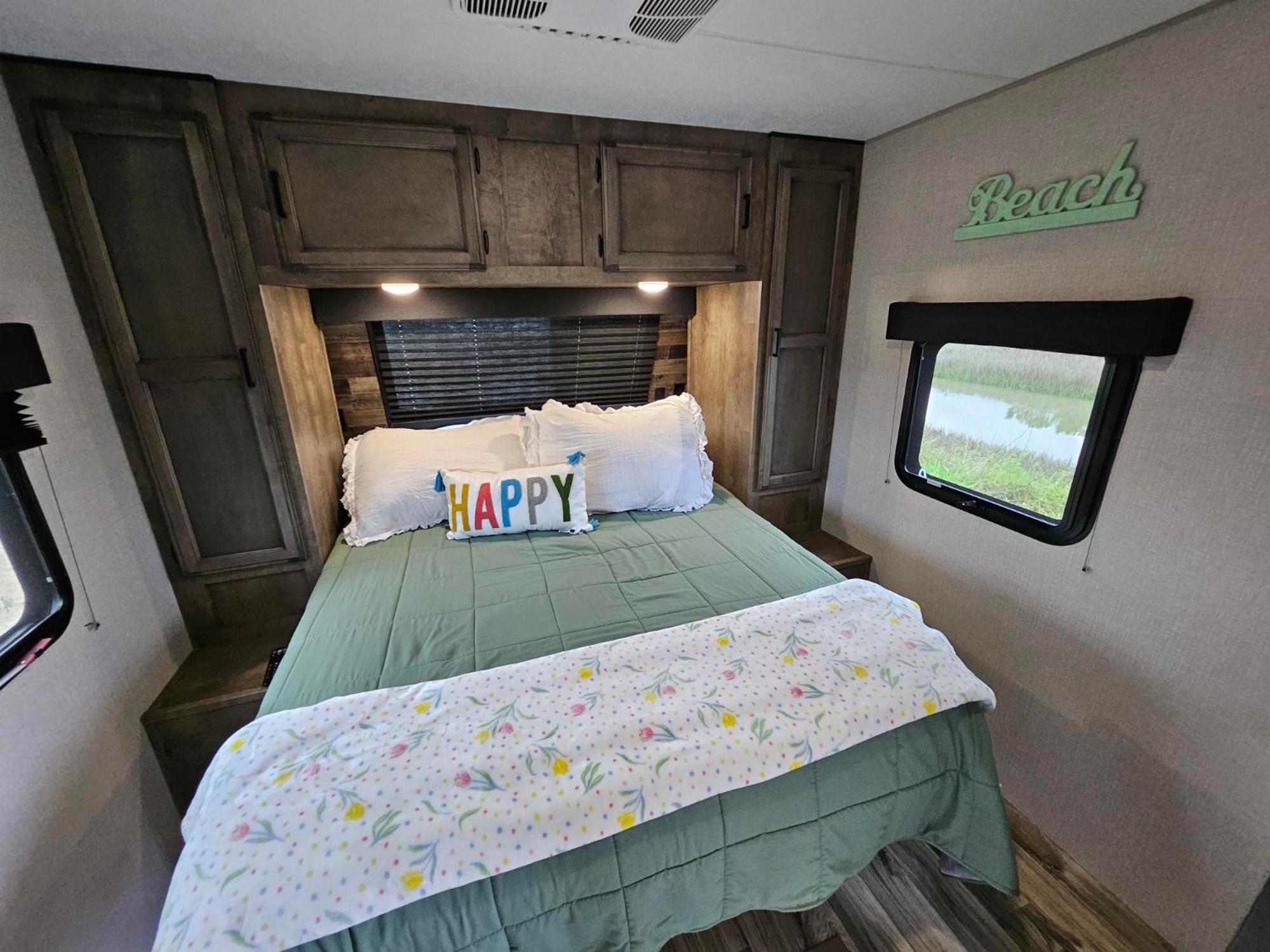 Hailey'S Beach-N-Bay Rv Resort Gilchrist 외부 사진