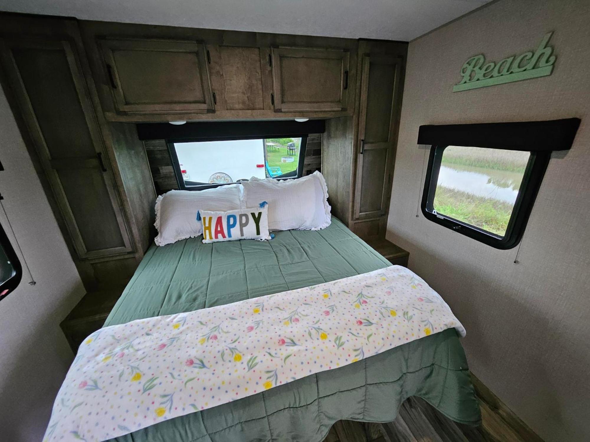 Hailey'S Beach-N-Bay Rv Resort Gilchrist 외부 사진