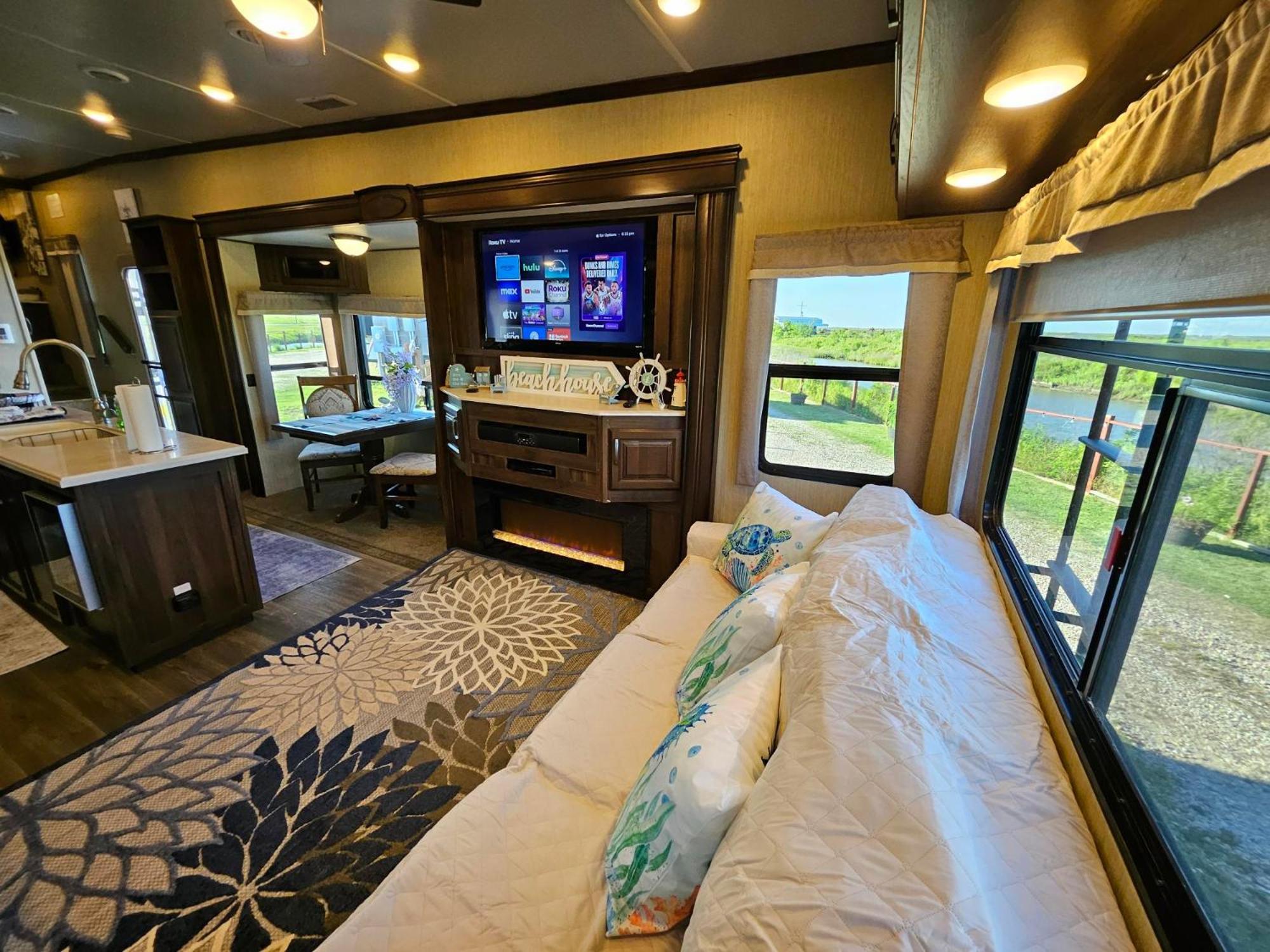 Hailey'S Beach-N-Bay Rv Resort Gilchrist 외부 사진